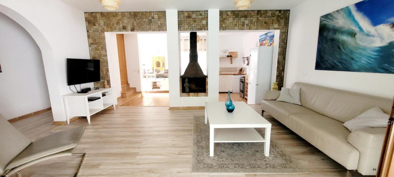 Villatommy Heated Pool, Hottub, Fast Wifi ラハレス エクステリア 写真
