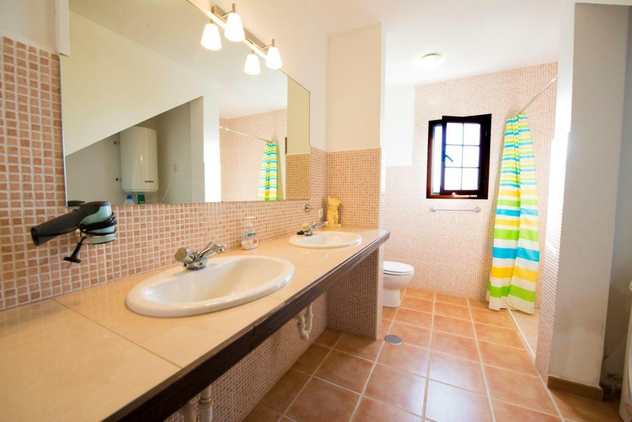 Villatommy Heated Pool, Hottub, Fast Wifi ラハレス エクステリア 写真